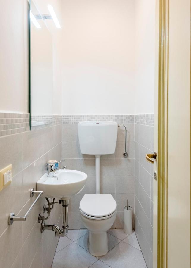 Joivy Cute Flat With Terrace Apartment Genoa Bagian luar foto